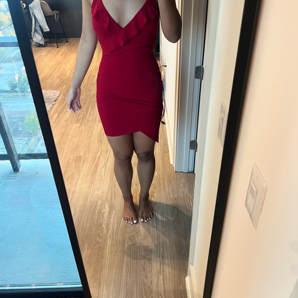 Elegant Red Sleeveless Dress